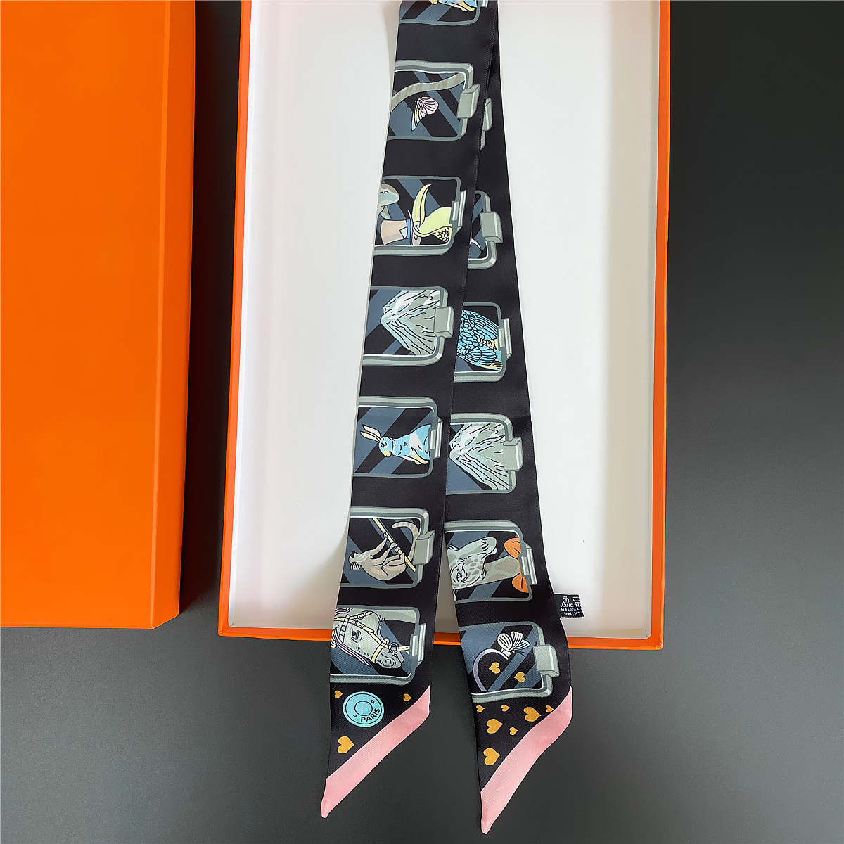 Brand Design Twill 100% Silk S - Scarf Silk Square บทวิจารณ์และราคา
