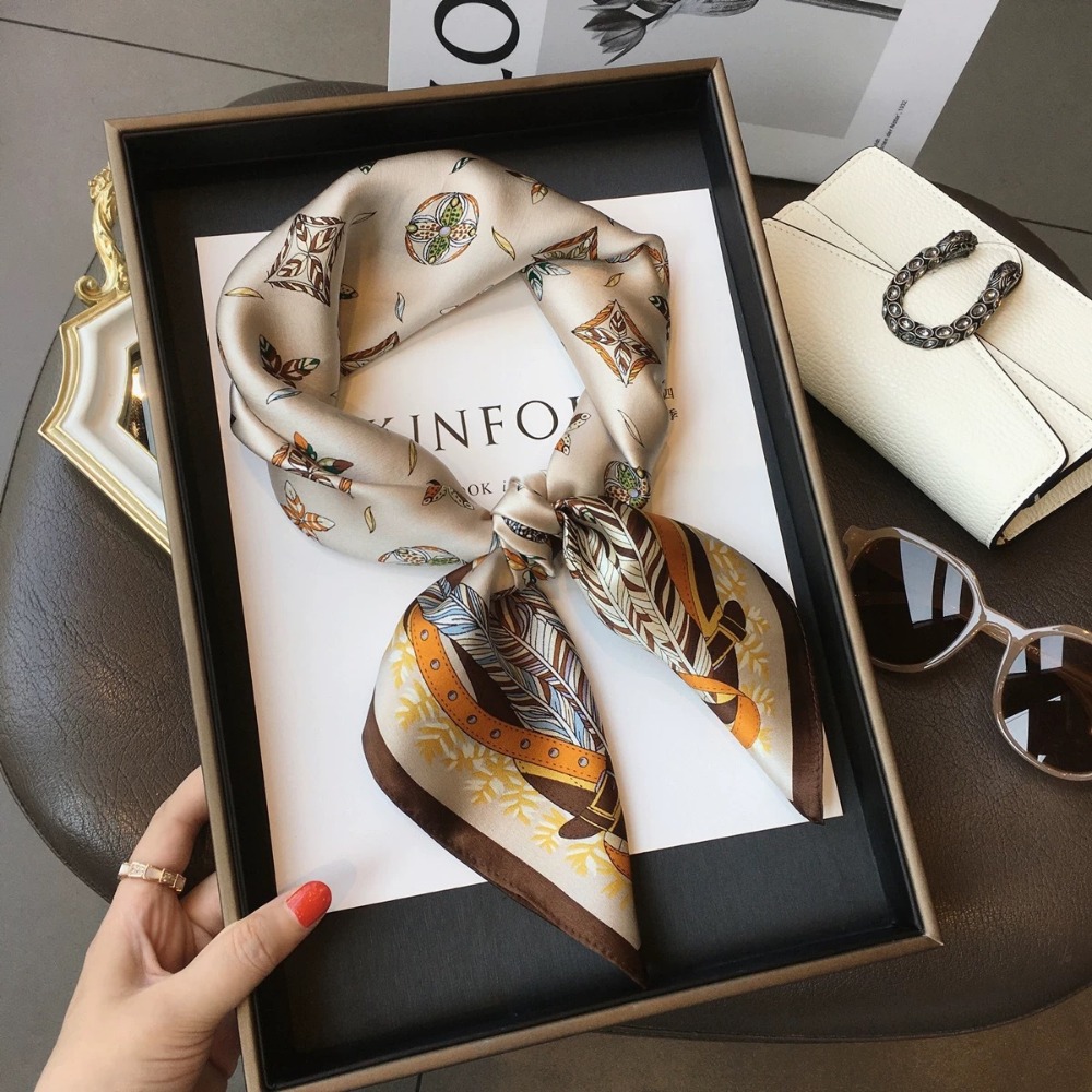 Fashion Satin Square Scarf for - Ascot Neck Scarf บทวิจารณ์และราคา