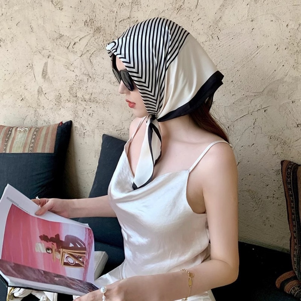 Fashion Satin Square Scarf for - Ascot Neck Scarf บทวิจารณ์และราคา