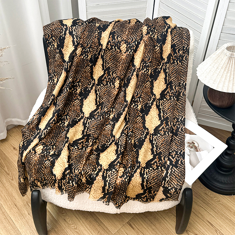 Luxury Brand Scarf Leopard pri - Pashmina Wrap Large บทวิจารณ์และราคา