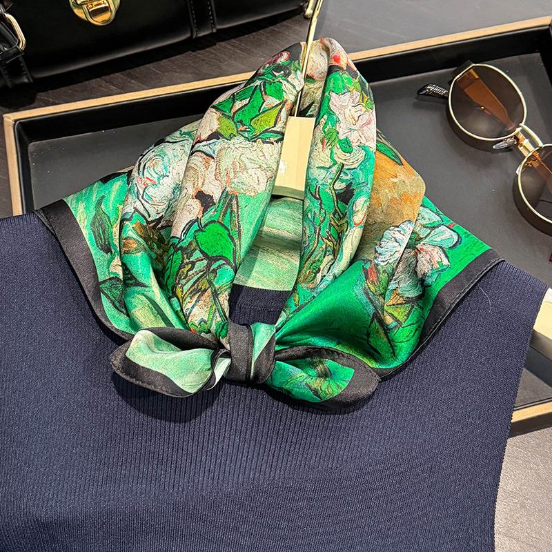 100% Silk Scarf Bandana Women  - Scarf Silk Square บทวิจารณ์และราคา