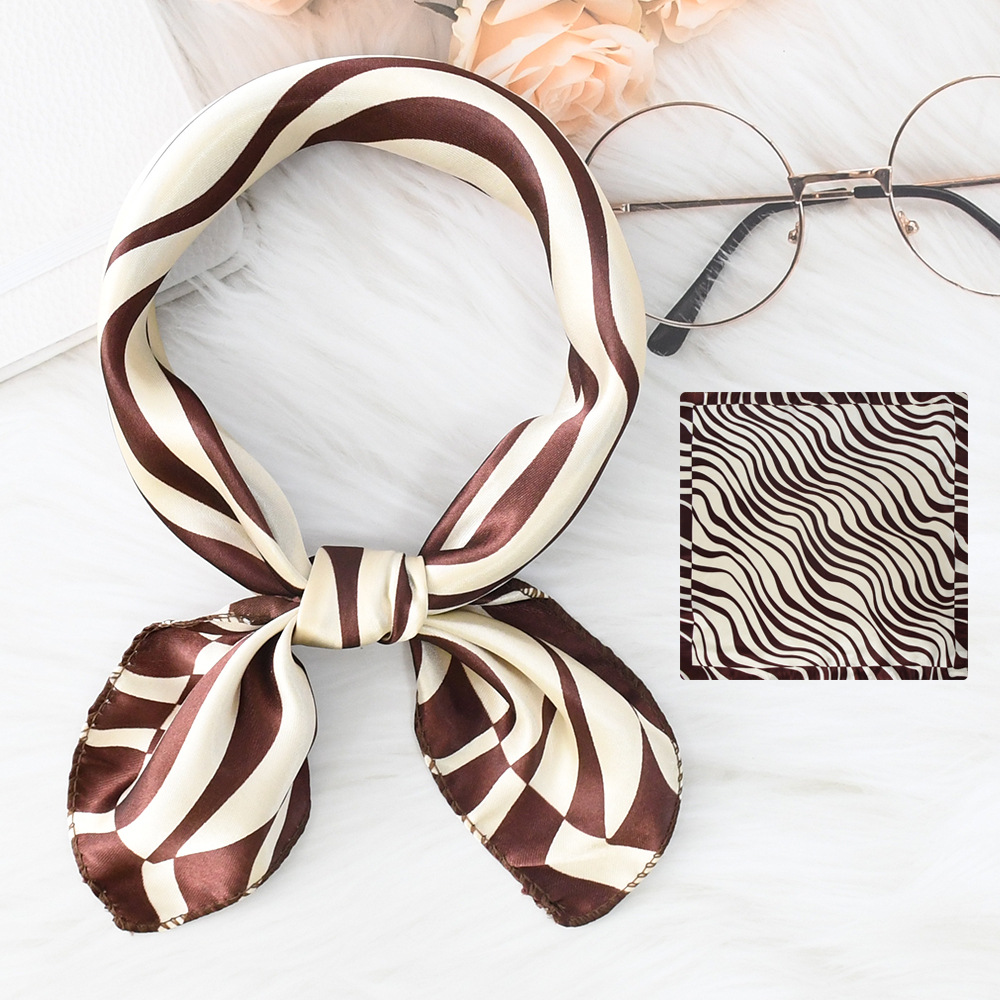 Luxury Design Print Silk Squar - Scarf Silk Square บทวิจารณ์และราคา