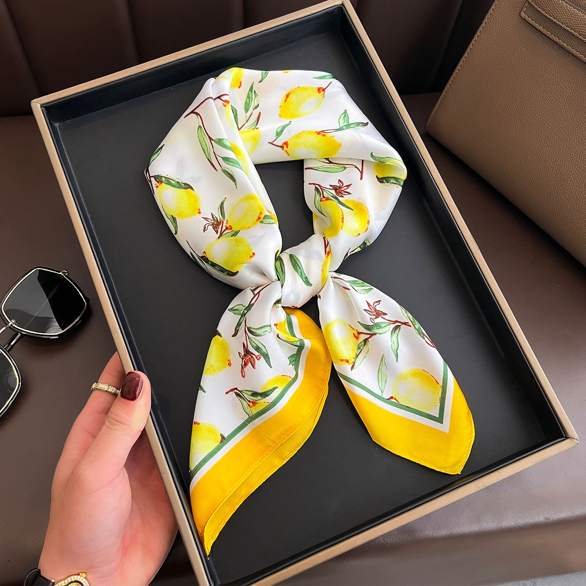 2025 New Yellow Lemon Print Sq - Scarf Silk Square บทวิจารณ์และราคา
