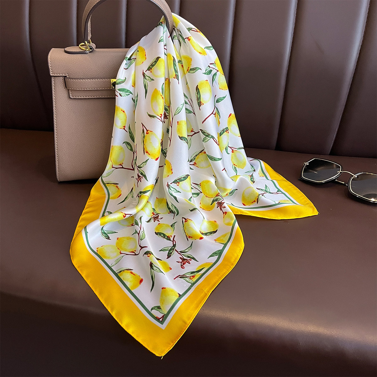 2025 New Yellow Lemon Print Sq - Scarf Silk Square บทวิจารณ์และราคา